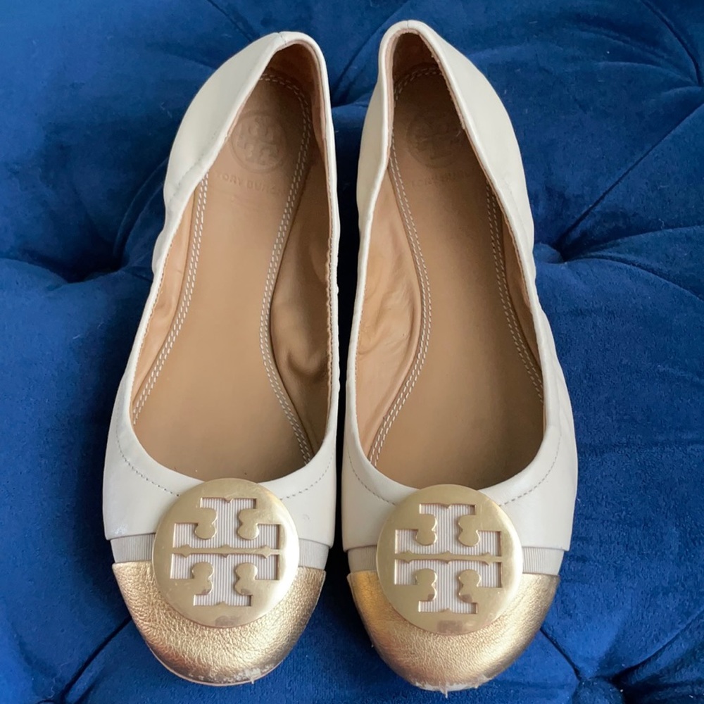 Good condition Tory Burch flats!